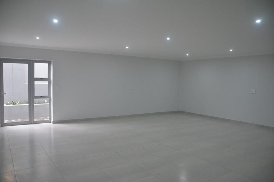 4 Bedroom Property for Sale in Monte Christo Western Cape